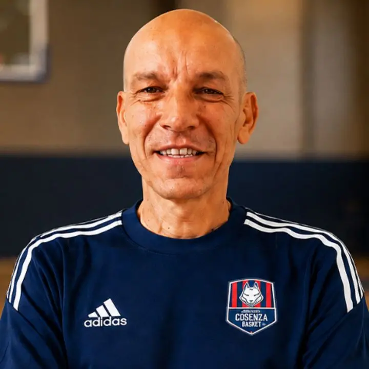 Pirossigeno Cosenza, Max Arigliano rinnova: guiderà le squadre Under 15 e Under 14\n