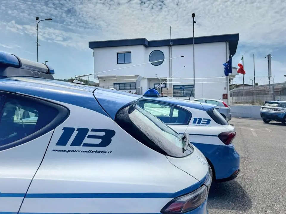 Belvedere Marittimo, hashish e marijuana in casa: sequestrati quasi 20mila euro, un arresto