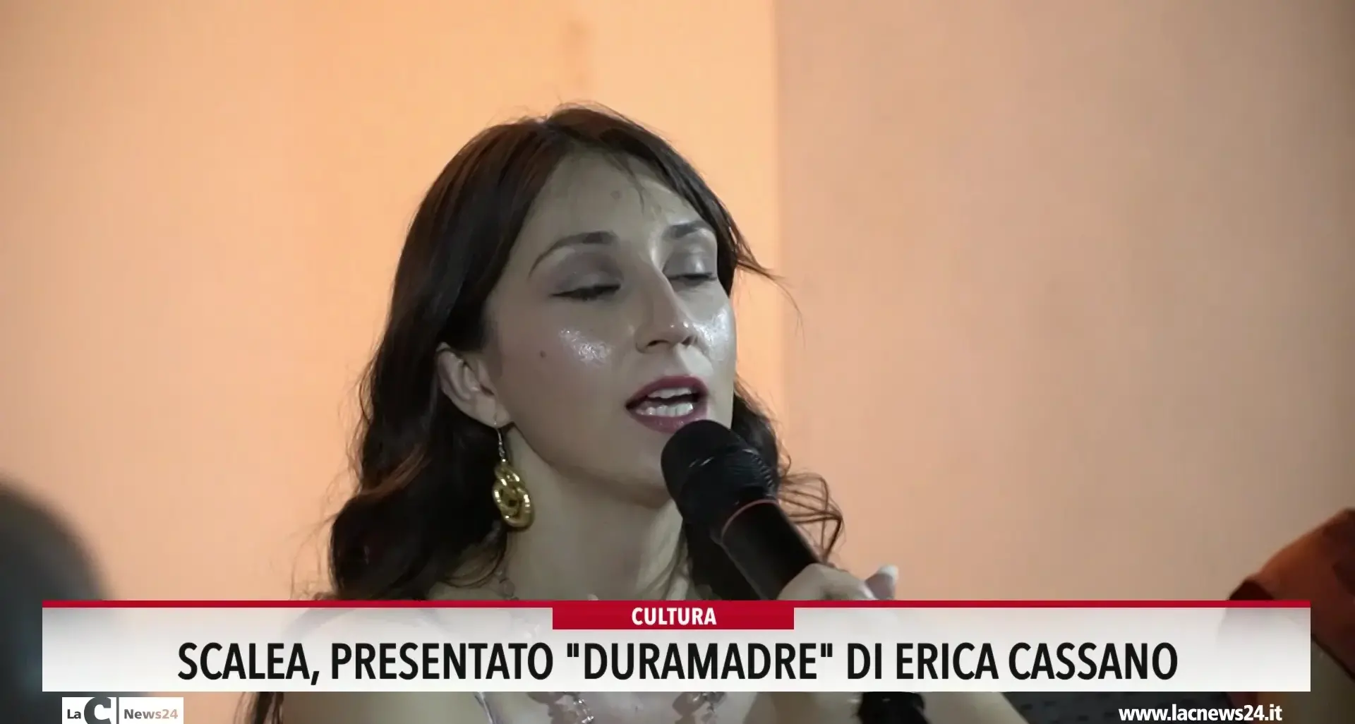 Scalea, presentato \"Duramadre\" di Erica Cassano