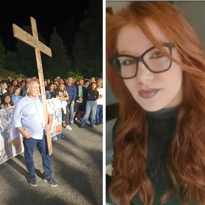 Serra, toccante via crucis civile in difesa dell’ospedale e nel ricordo di Andrea: la marcia silenziosa di centinaia di cittadini\n