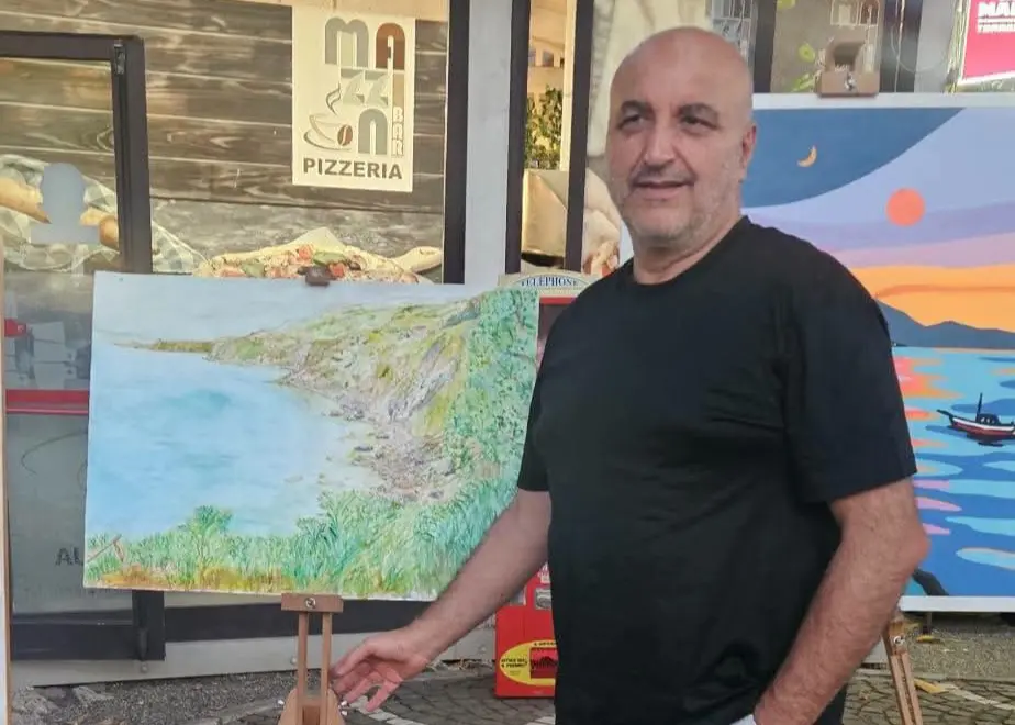 “Pennellate di Memoria” a Palmi il passato torna a vivere negli acquerelli di Giuseppe Cricrì\n