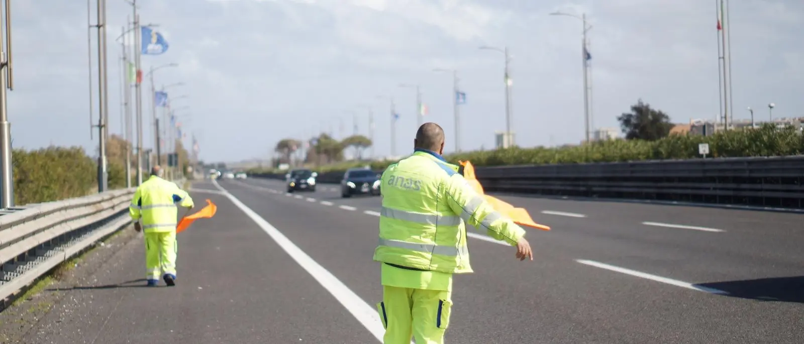 Weekend da bollino nero sulle strade, esodo verso la Calabria: attenzione alla A2 e alle Statali 106 e 18\n