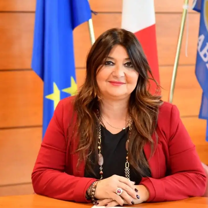 Anziani soli, un milione e mezzo dalla Regione per ricucire i legami. Straface: «Preveniamo le fragilità»\n
