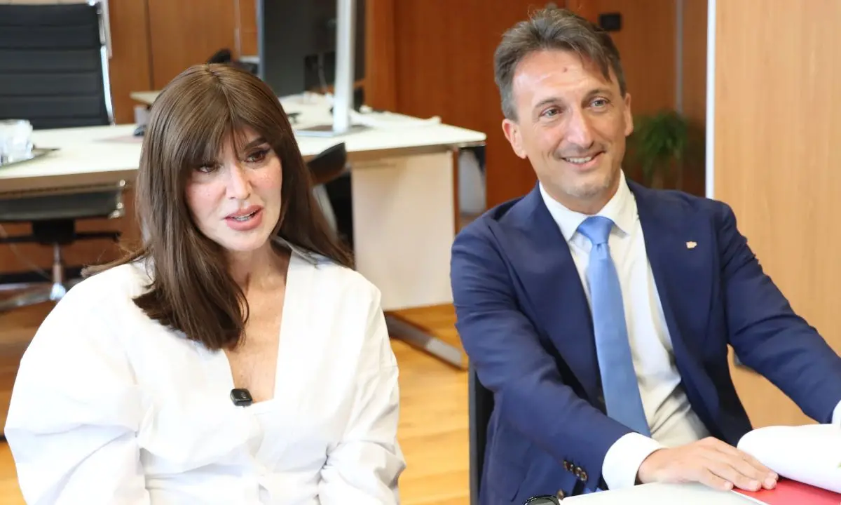 Unical, visita del ministro Bernini: prende forma il progetto per un centro INAF\n
