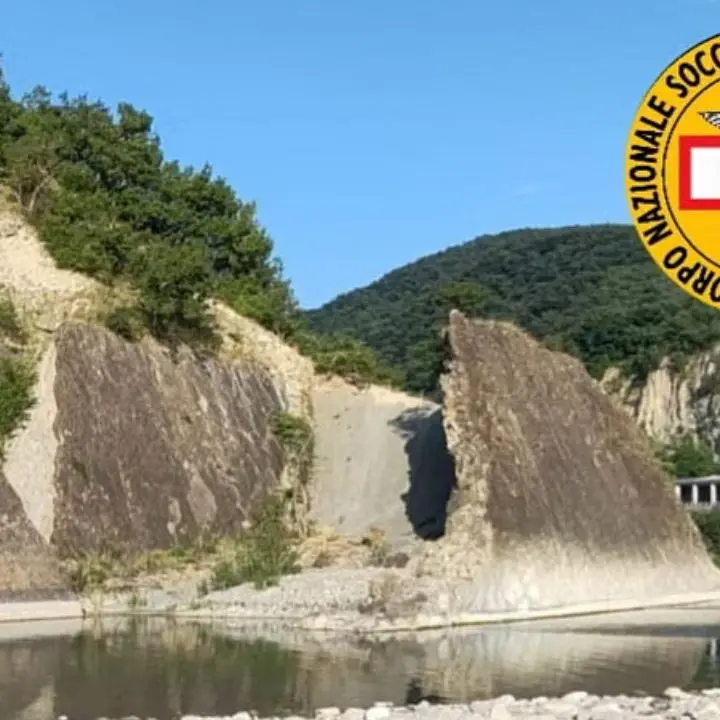 Bimbo di 3 anni sviene dopo un bagno nel fiume Taro: salvato dal massaggio cardiaco dei carabinieri