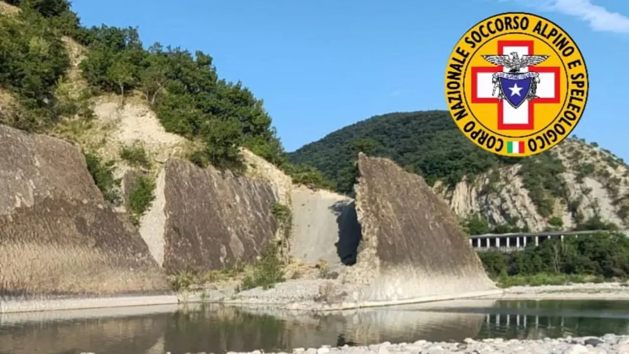 Bimbo di 3 anni sviene dopo un bagno nel fiume Taro: salvato dal massaggio cardiaco dei carabinieri