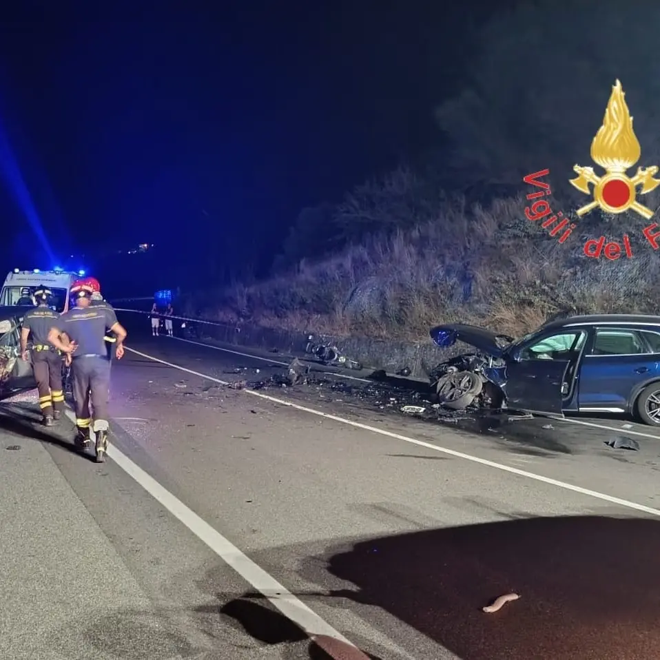 Incidente mortale sulla statale 106 nel Catanzarese: una vittima e tre feriti nei pressi dello svincolo di Pietragrande\n