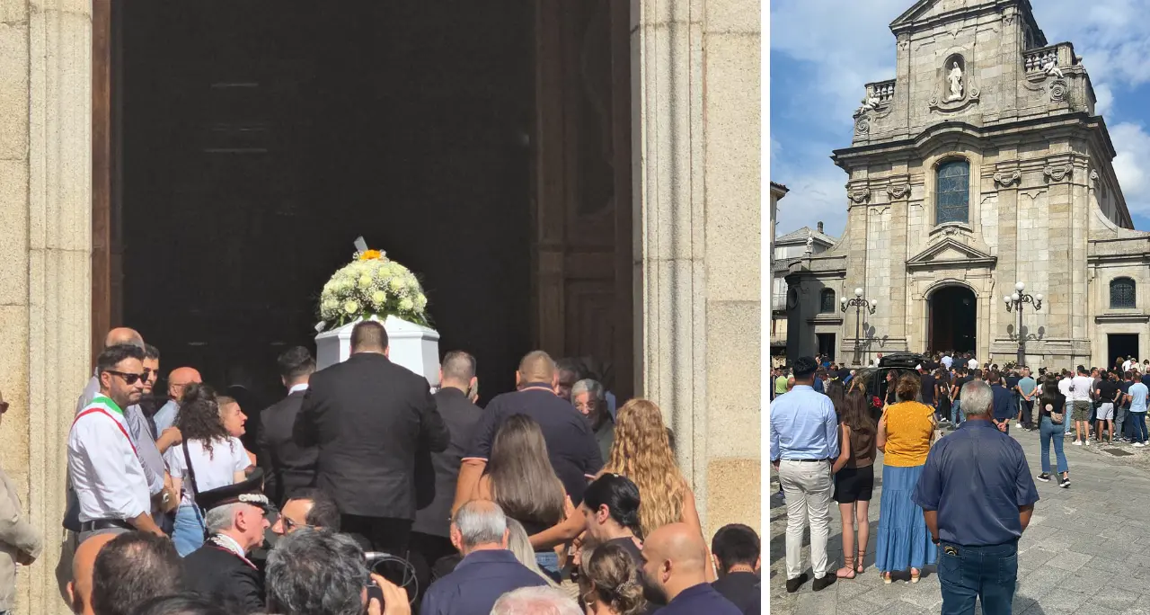 «La morte non ha l’ultima parola», la chiesa piena di giovani per l’addio ad Andrea: il dolore degli amici e l’amore di Lorenzo\n