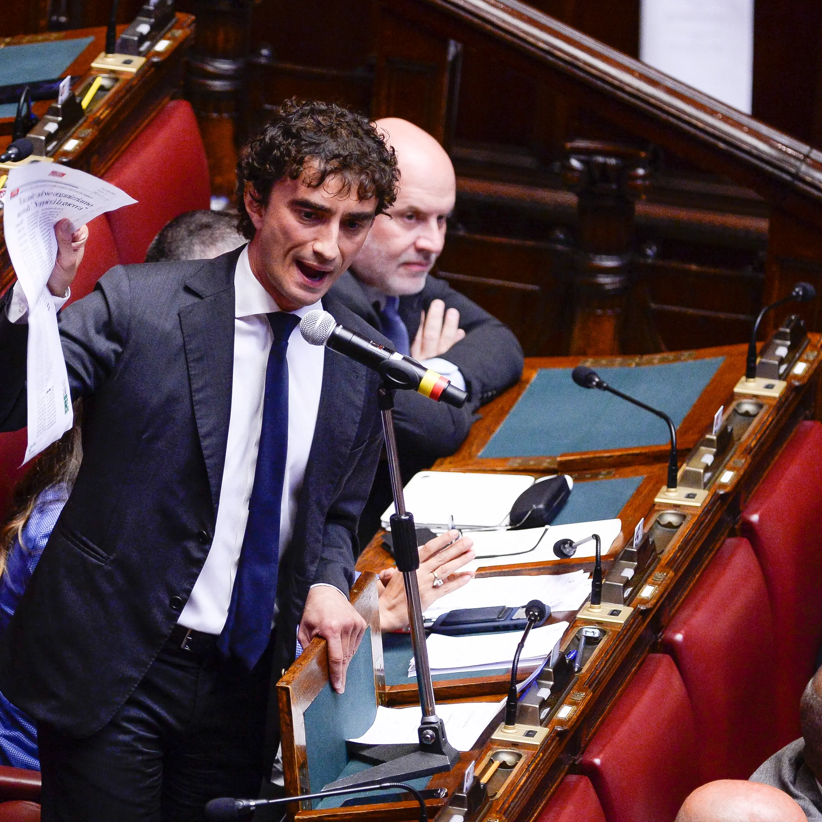 Caso Delmastro, l’oltraggio di Bignami a Scalfaro sul 41-bis: «Liberò 300 mafiosi». Ma la storia dice altro\n
