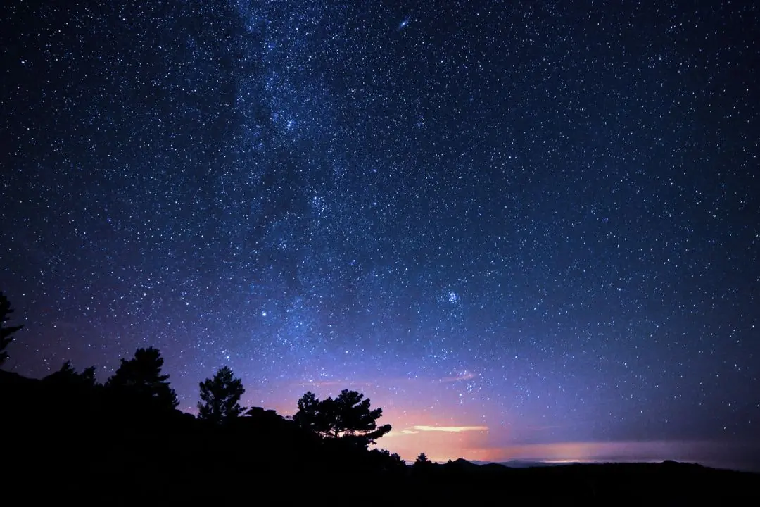 Stelle, natura e sapori locali, a Serra San Bruno la magia della Notte dei desideri\n