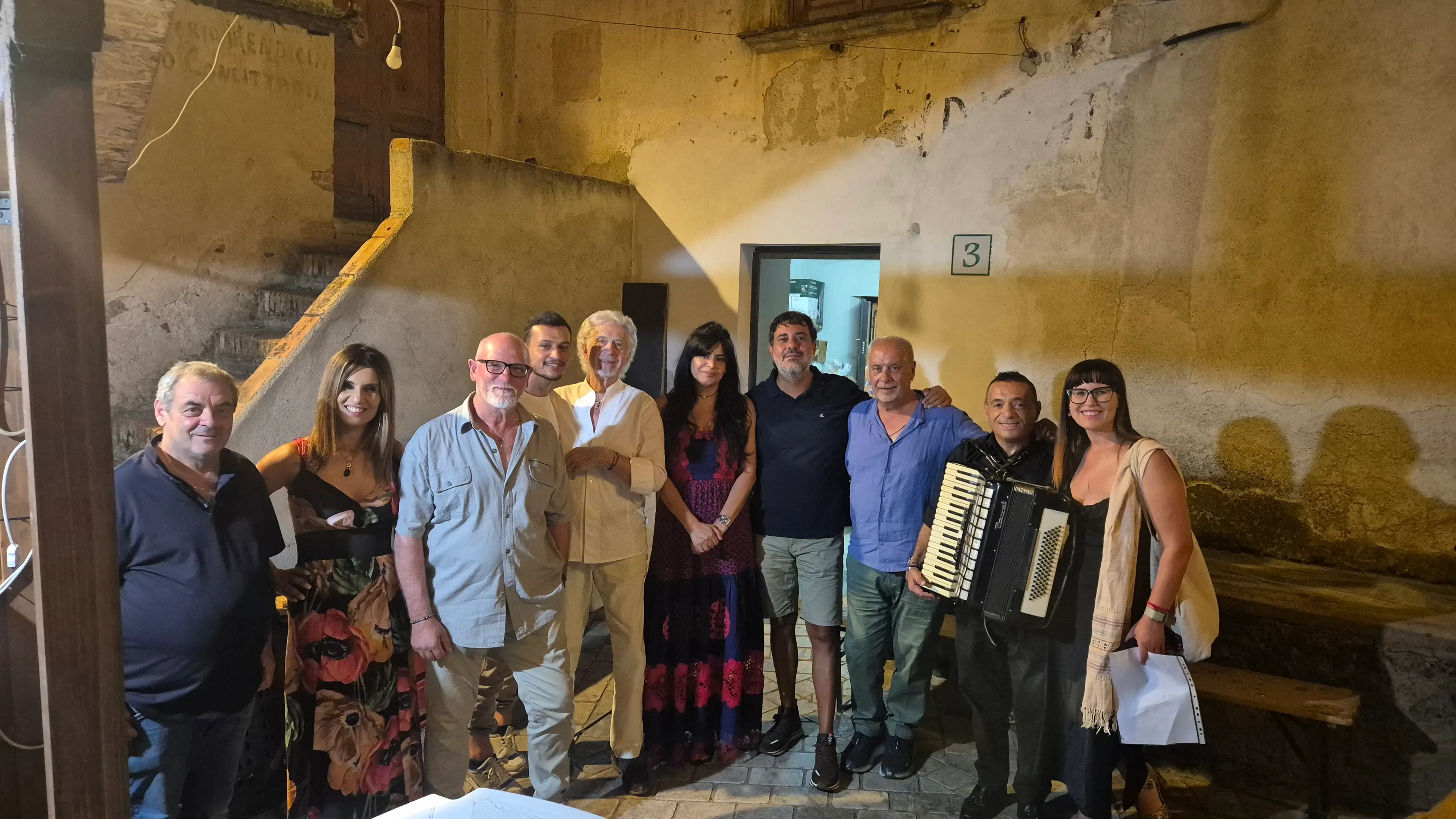 Denata Ndreca incanta Vaccarizzo Albanese: «La poesia è memoria, libertà e resistenza\n