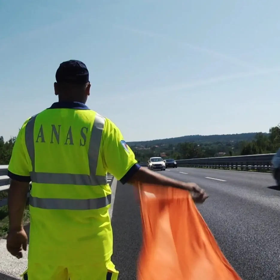 Incidente sulla A2, traffico rallentato tra Altilia Grimaldi e San Mango d’Aquino\n