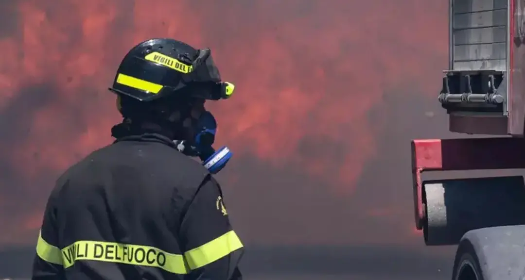 <p>Montegiordano, incendio<span style=\"color:hsl(0, 75%, 60%);\"> distrugge azienda</span> specializzata nella lavorazione dei tartufi</p>