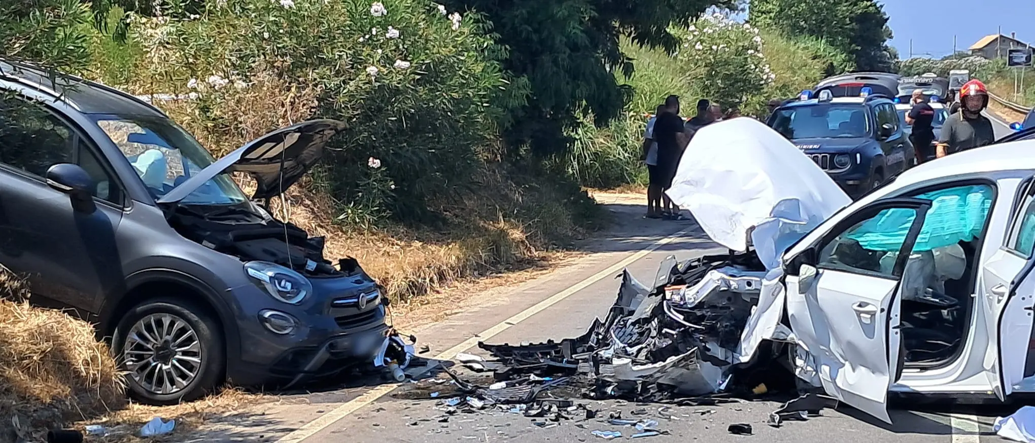 Tragico incidente sulla ex\u00A0522 a Zambrone, muore una 77enne: quattro feriti e strada ancora chiusa al traffico\n