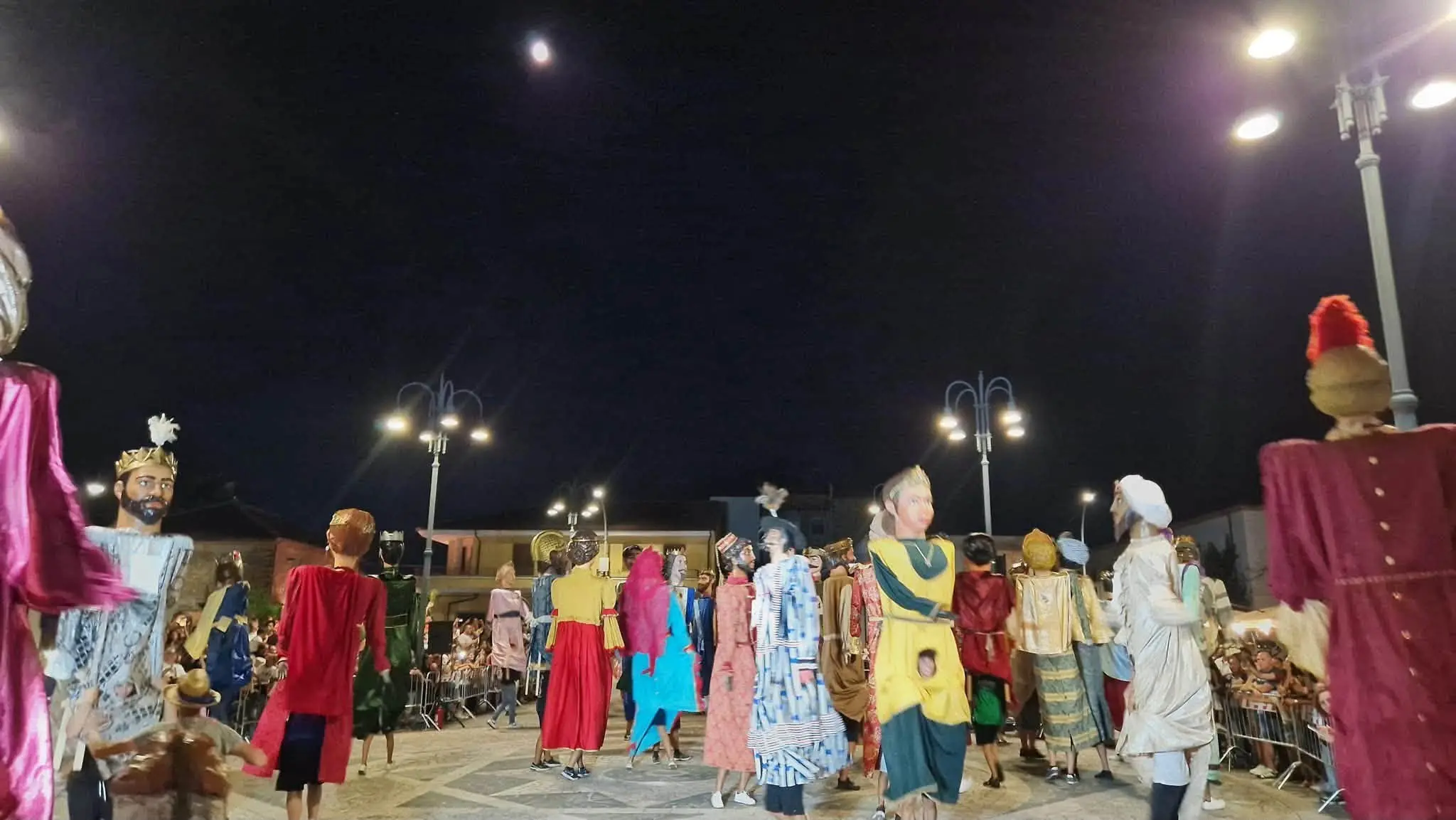 Dalle sagre al concerto di Angelo Famao, settimana ricca di eventi a Mileto: ecco tutti gli appuntamenti\n