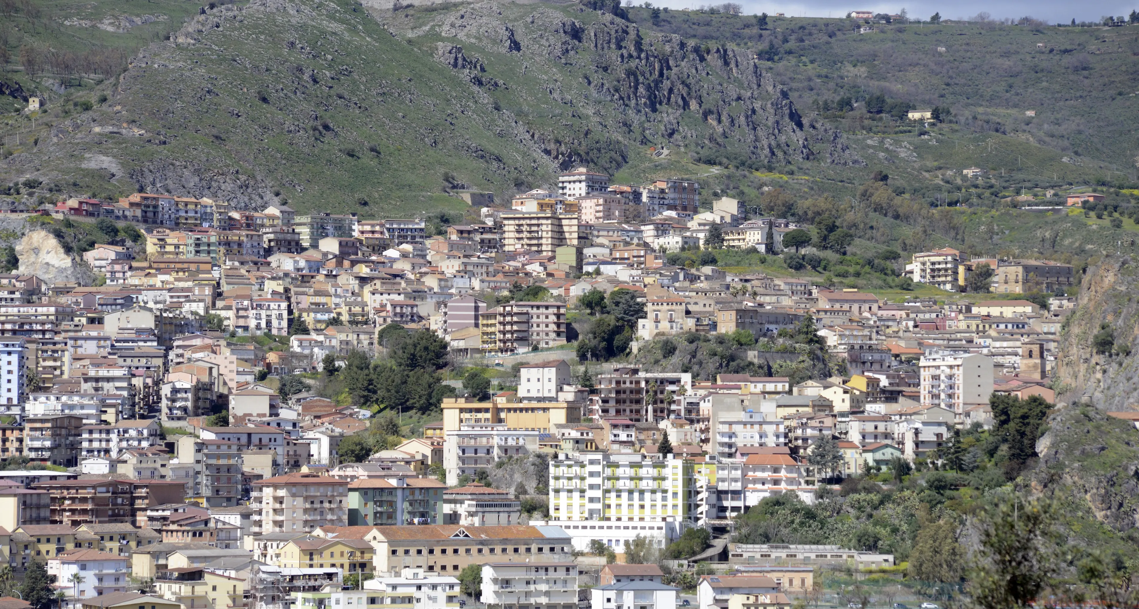Cassano, ArticoloVENTUNO scarica Avena: \"Traditi i valori civici per calcolo politico\"\n