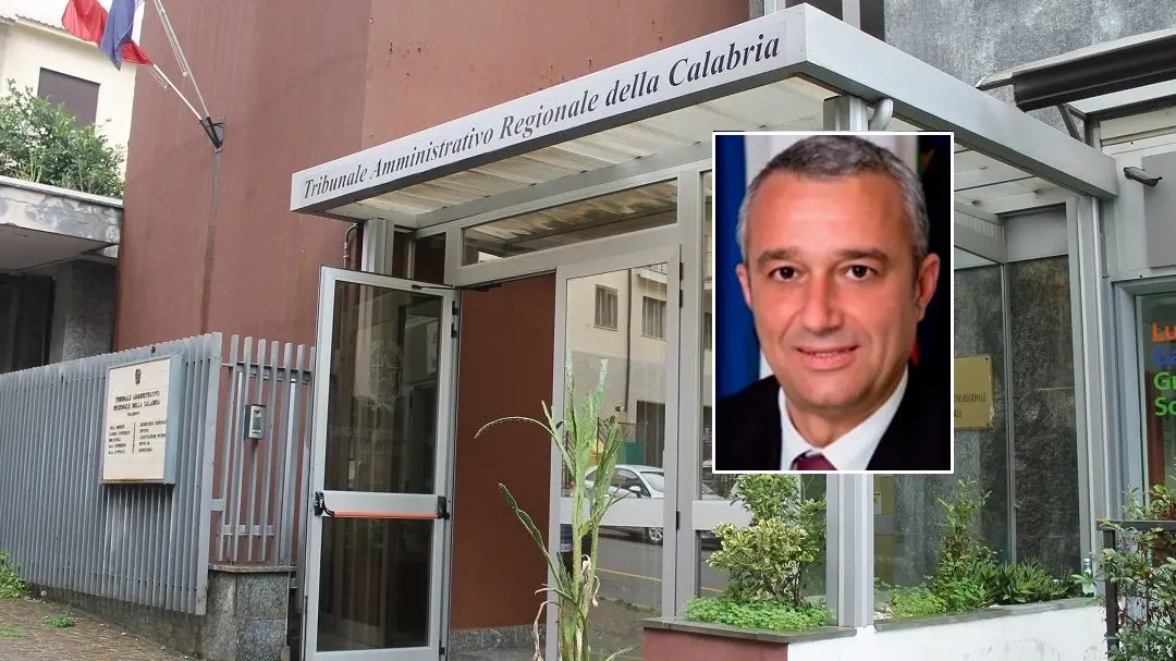 <p>Il Tar di Catanzaro e nel riquadro Nazzareno Salerno</p>\\n