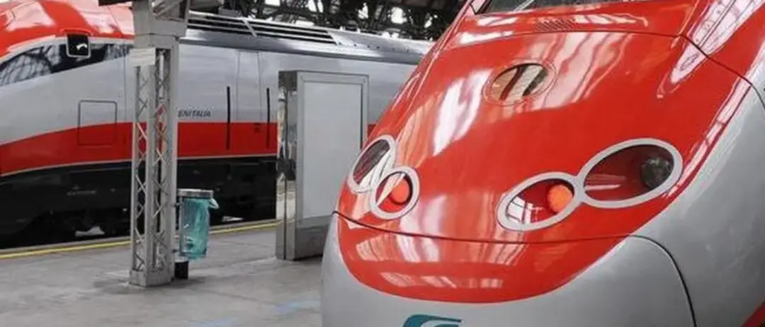 Chiede biglietto a un viaggiatore, capotreno presa a schiaffi\u00A0nel Cosentino: in ospedale con 10 giorni di prognosi\n