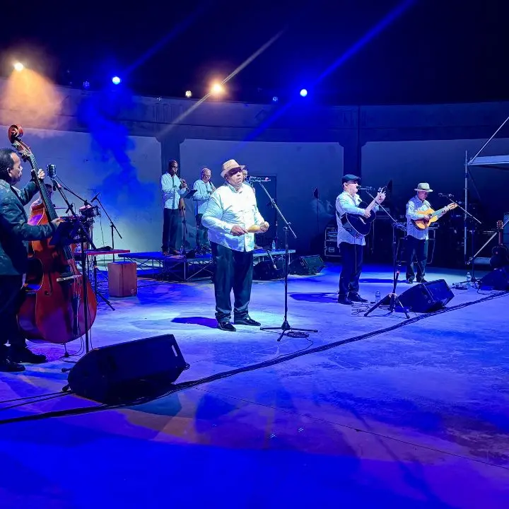 Diamante, il Teatro dei Ruderi balla con le sonorità cubane del Grupo Compay Segundo\n