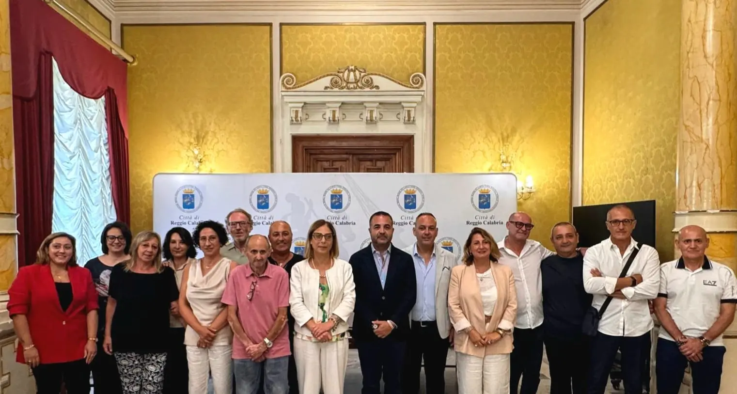 Ieri ex tirocinanti, da oggi dipendenti del Comune di Reggio\n