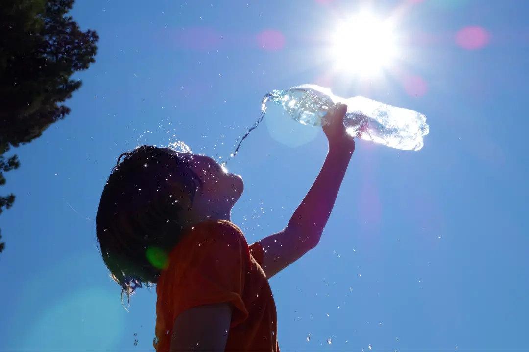 Calabria, caldo asfissiante fino a Ferragosto (e oltre): temperature fino a 39°C e afa sulle coste\n