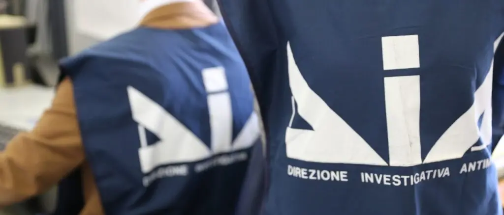 Dal corso a Vibo Valentia alla lotta alla ’ndrangheta, 40 anni in Polizia: la storia dell’agente (Licia) Serpico\n