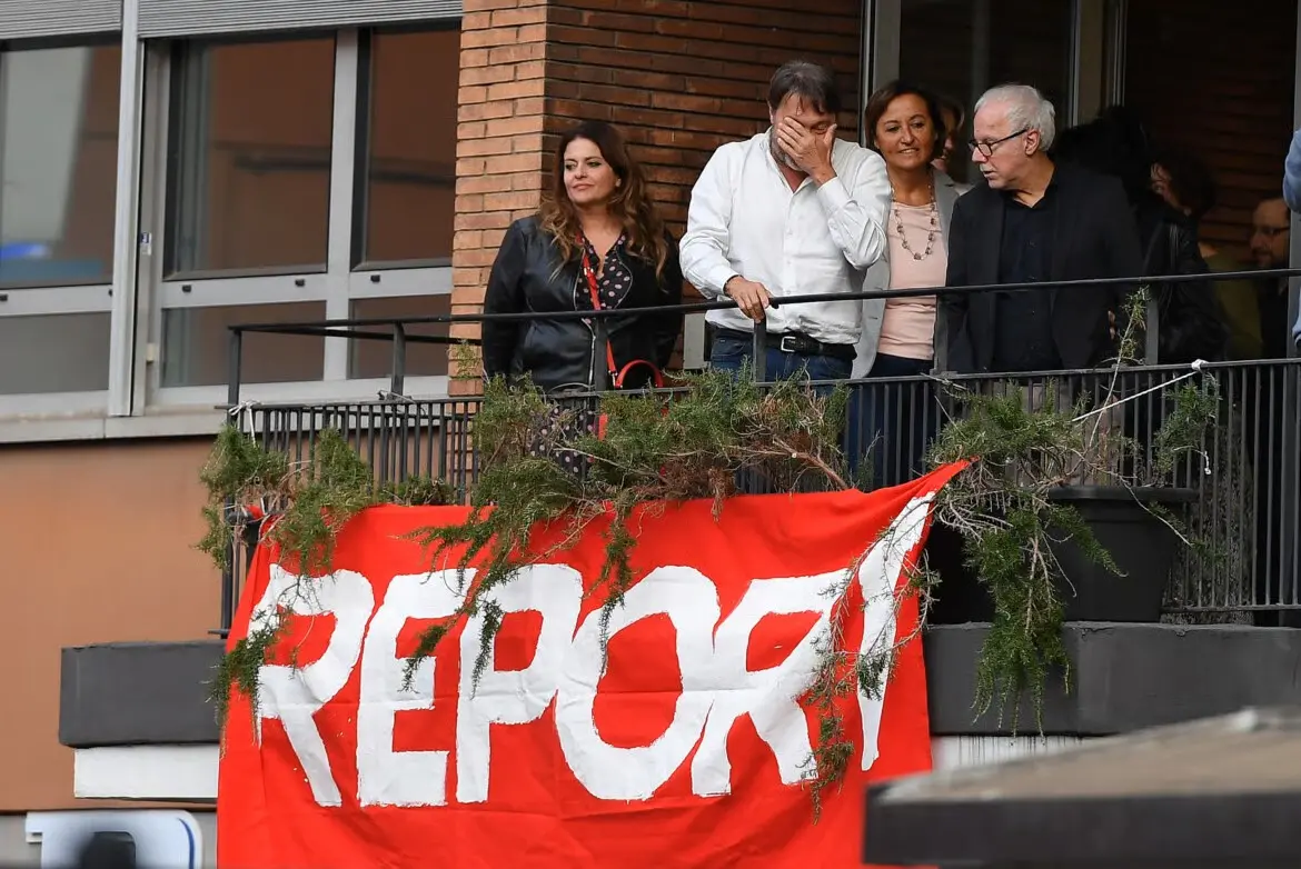 <p>Ranucci verso la sospensione da Report, la Rai valuta il futuro: senza conduttore o doppia conduzione</p>