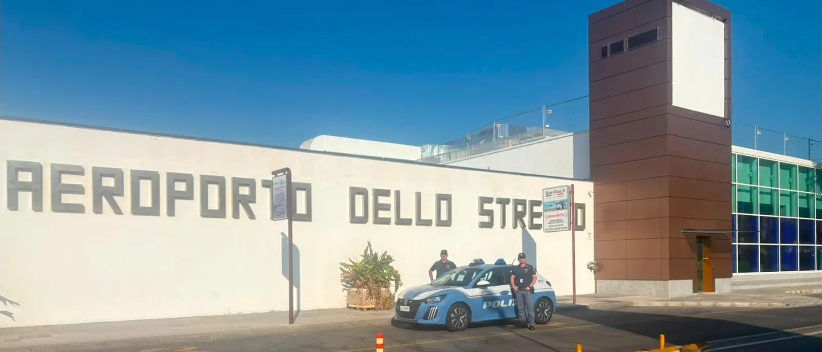 Portafogli rubato trovato in un cestino all’aeroporto di Reggio Calabria: denunciate due donne\n