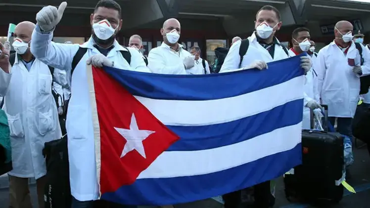 <p>L'arrivo dei medici cubani in Calabria</p>\\n