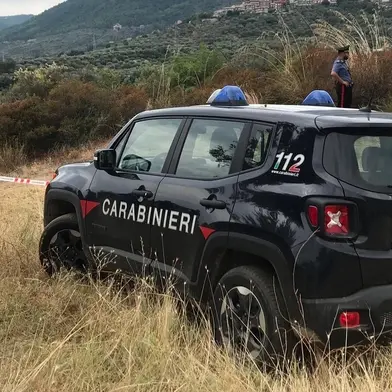 Alba di sangue a Cutro,\u00A021enne ucciso con colpi di pistola al petto: interrogato il presunto autore dell’omicidio\n