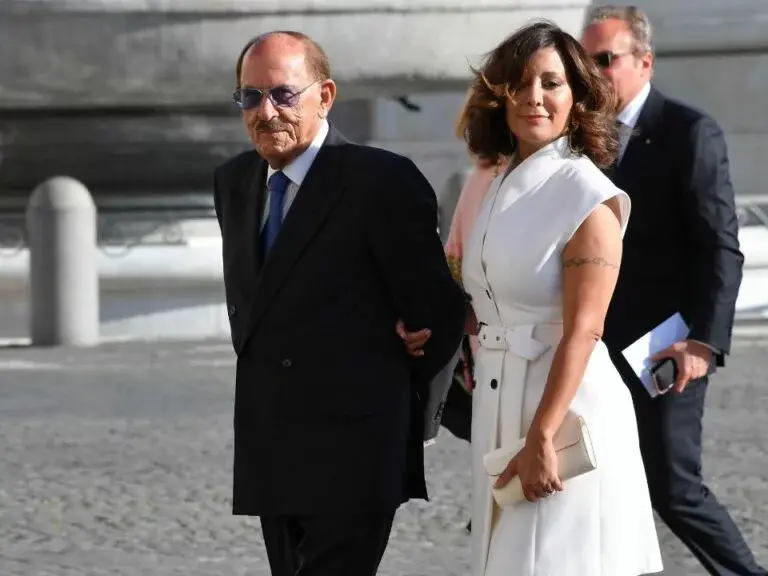 Fantasmi a Montecitorio: Angelucci e Fascina prendono lo stipendio senza passare dall’Aula. E i leader snobbano il Parlamento