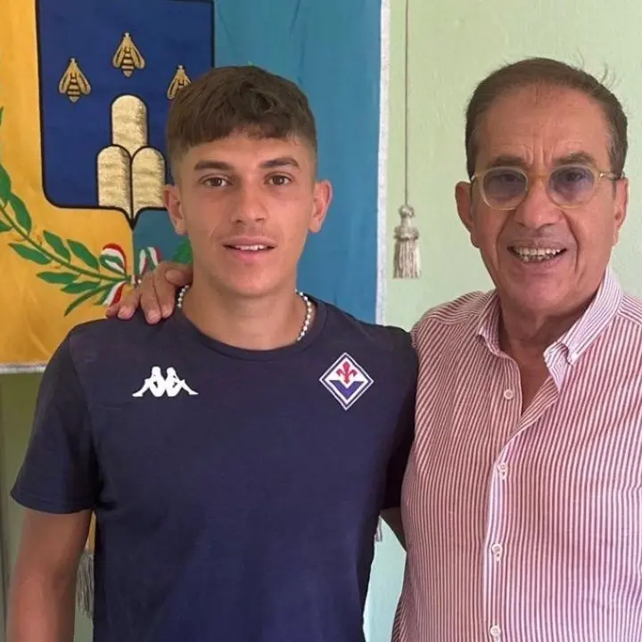 Dal Catanzaro alla Serie A, l'amministrazione di Africo festeggia Favasuli al Napoli:\u00A0«Un vanto per la nostra comunità»\n