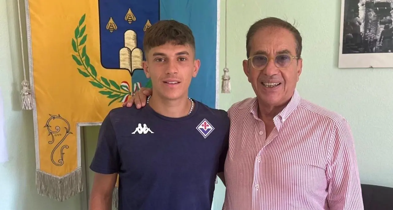 Dal Catanzaro alla Serie A, l'amministrazione di Africo festeggia Favasuli al Napoli:\u00A0«Un vanto per la nostra comunità»\n