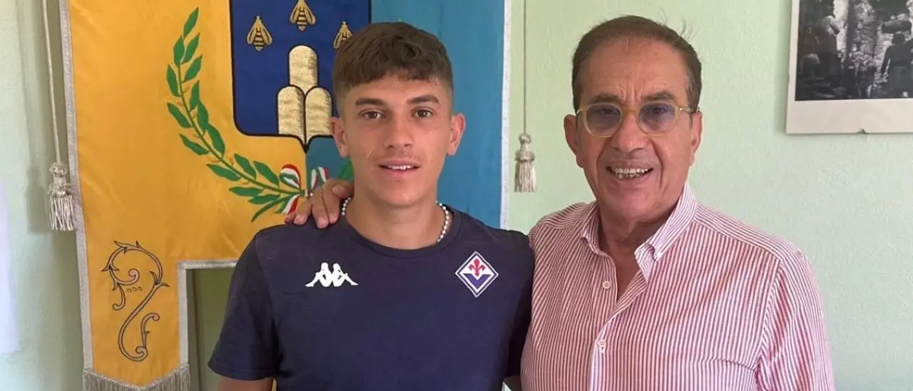 Dal Catanzaro alla Serie A, l'amministrazione di Africo festeggia Favasuli al Napoli:\u00A0«Un vanto per la nostra comunità»\n