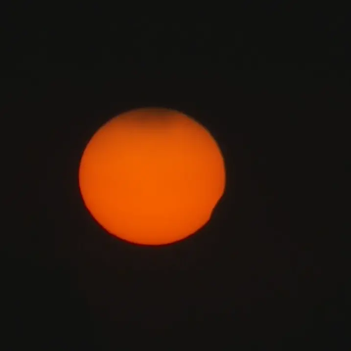 L'eclissi vista (poco) dalla Calabria: ecco il VIDEO della Luna che mangia uno spicchietto di Sole\n