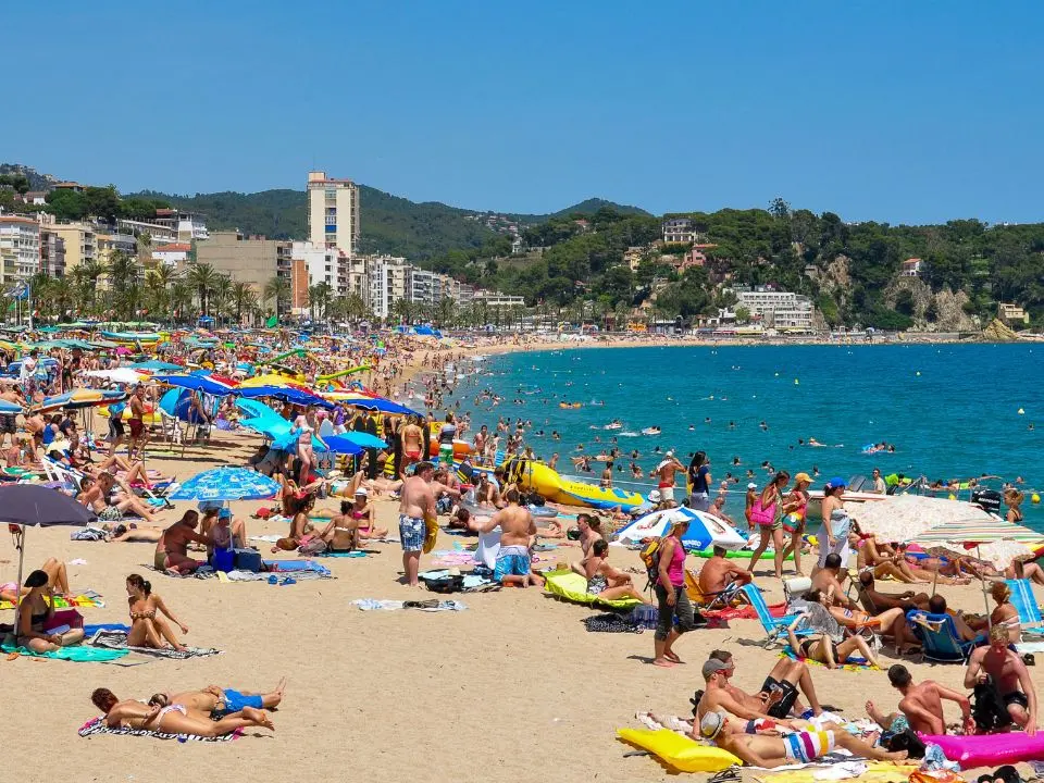 Turismo e trasporti, Calabria maglia nera dell’inflazione: a Reggio Calabria prezzi in aumento del 4%