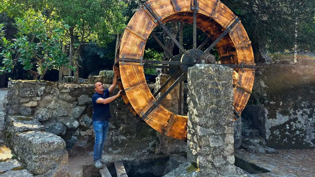 Sorianello, la storia torna a girare: restaurata la centenaria ruota della Valle dei Mulini\n