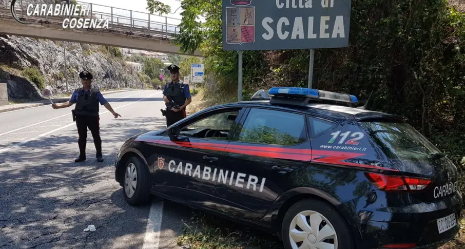Praia a Mare, arrestato dipendente di un camping: aveva droga e denaro in contanti\n