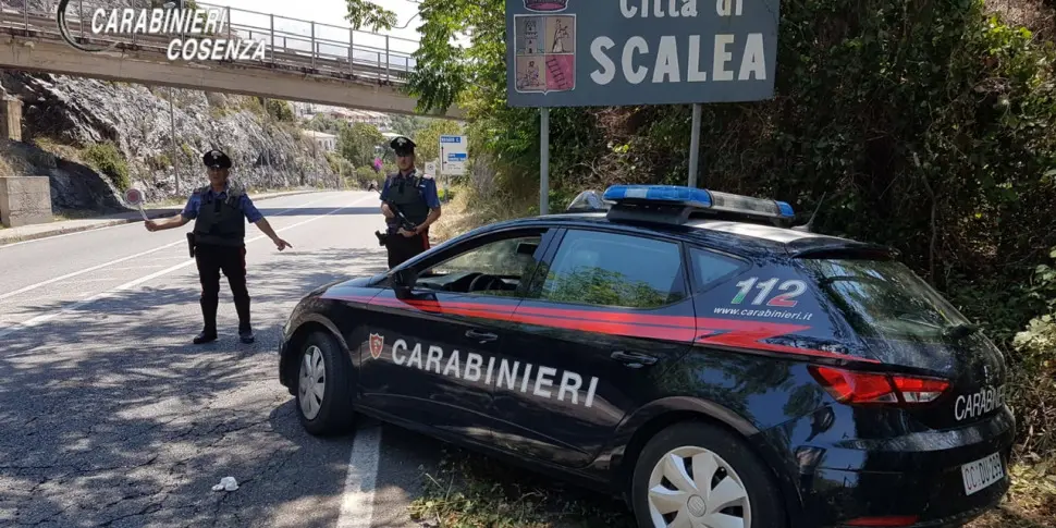 Praia a Mare, arrestato dipendente di un camping: aveva droga e denaro in contanti\n