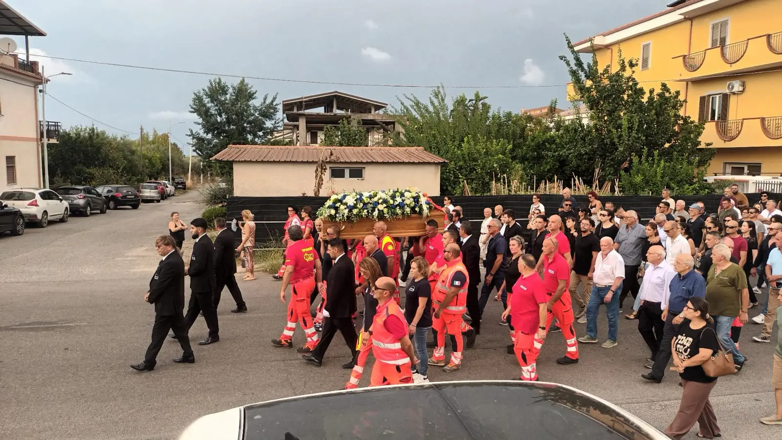 I funerali dell'autista-soccorritore del 118 di Vibo Gabriele Alviano
