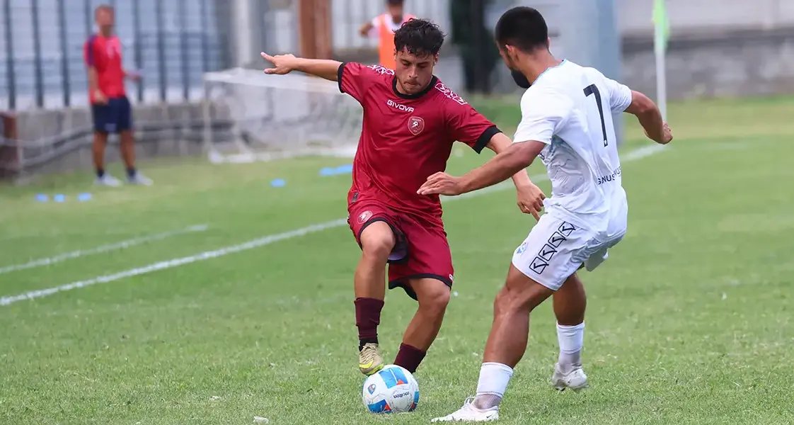 Reggina, sfuma la vittoria nell’ultimo test match degli amaranto: la Sanremese rimonta e vince 2-1\n