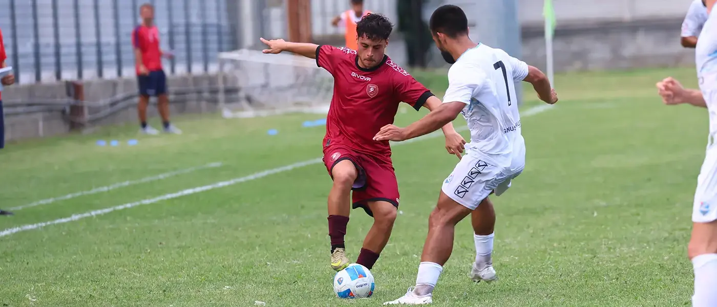 Reggina, sfuma la vittoria nell’ultimo test match degli amaranto: la Sanremese rimonta e vince 2-1\n