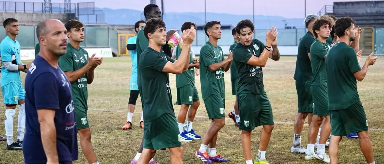 Vigor Lamezia, buono il test contro il Soriano Fabrizia superato in rimonta. Vargas: «Siamo ottimisti per il campionato»\n
