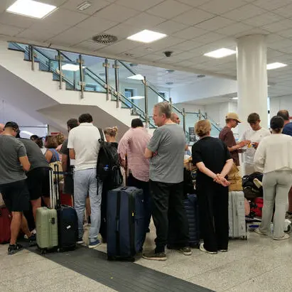 Etna, aeroporto di Catania ancora nel caos. L’esperto:\u00A0«Si può parlare di “tempesta perfetta”. Ferragosto complica tutto»\n