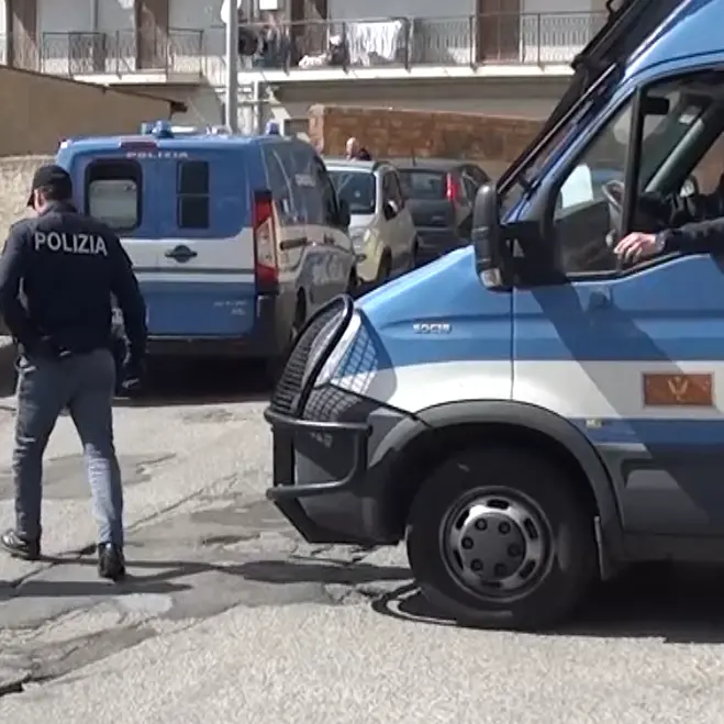Reggio, controlli a tappeto al rione Marconi: un arresto, sequestrati 28 grammi di cocaina e oltre 3mila euro\n