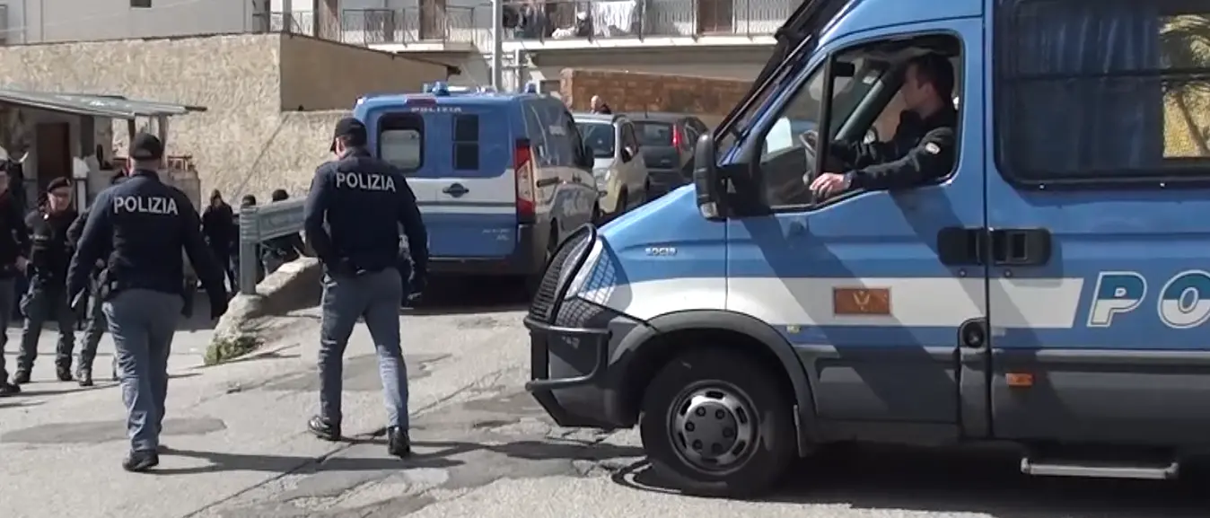 Reggio, controlli a tappeto al rione Marconi: un arresto, sequestrati 28 grammi di cocaina e oltre 3mila euro\n