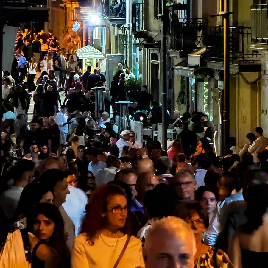 Acri, dietrofront sul “coprifuoco” per gli under 14: interviene la Prefettura\n