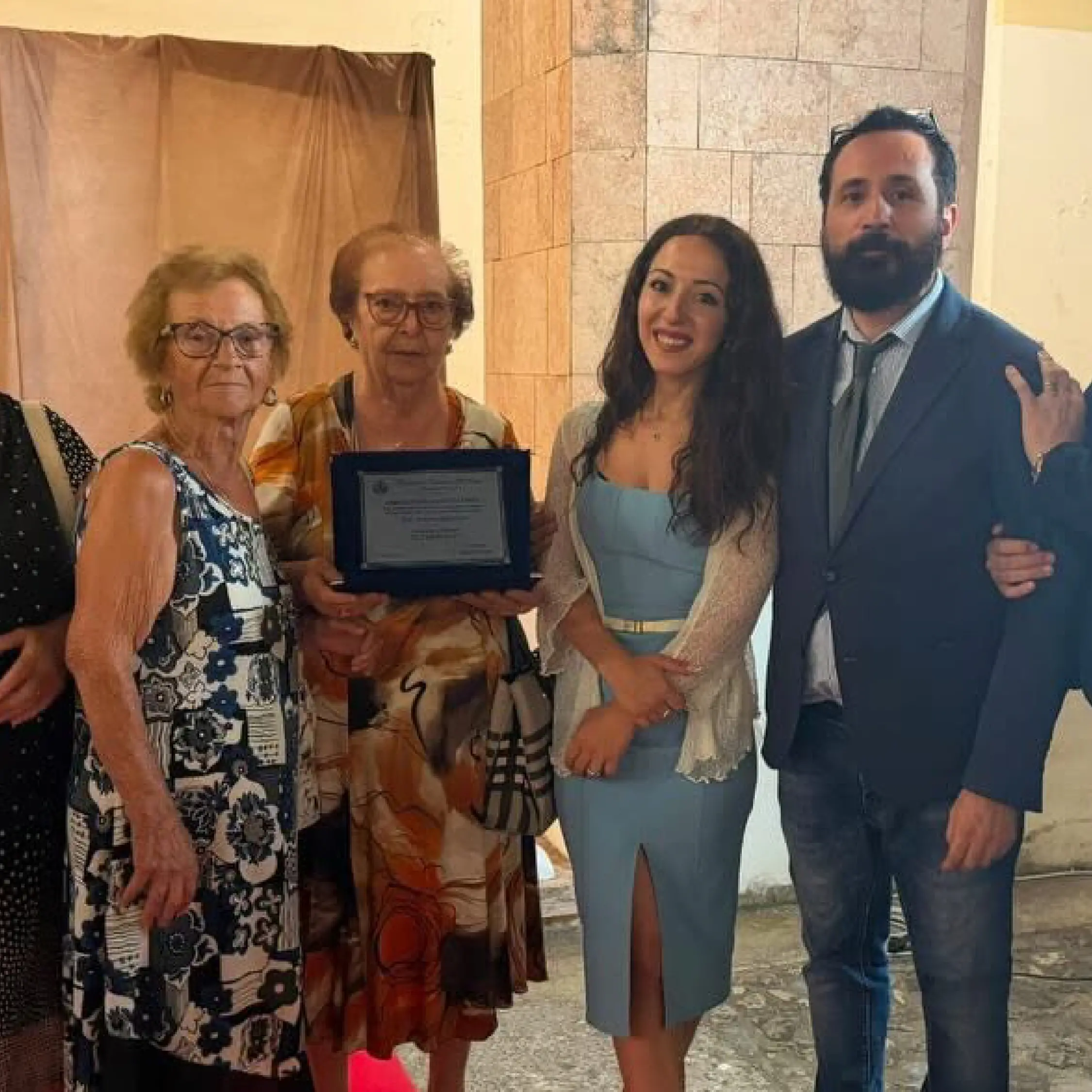 Lauropoli, il Premio Eccellenze al Centro Anziani Il Campanile dopo venticinque anni di attività\n