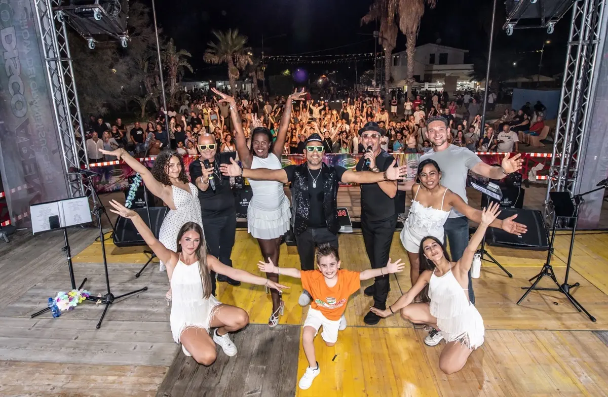 Summer Tour 2026, Caulonia canta e balla con ItaloDisco Arena\n