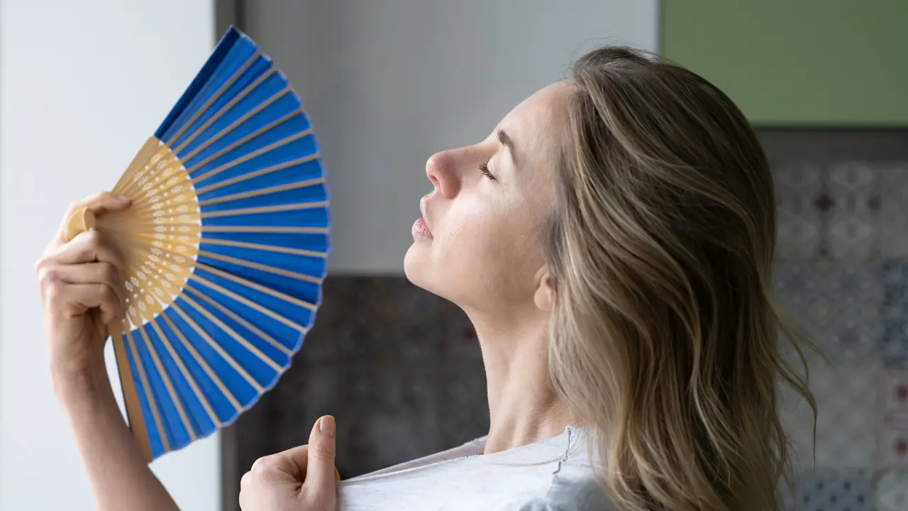<p>Ma 'sto caldo se ne va o no? Per i meteorologi ha le ore contate ma è ancora qui</p>